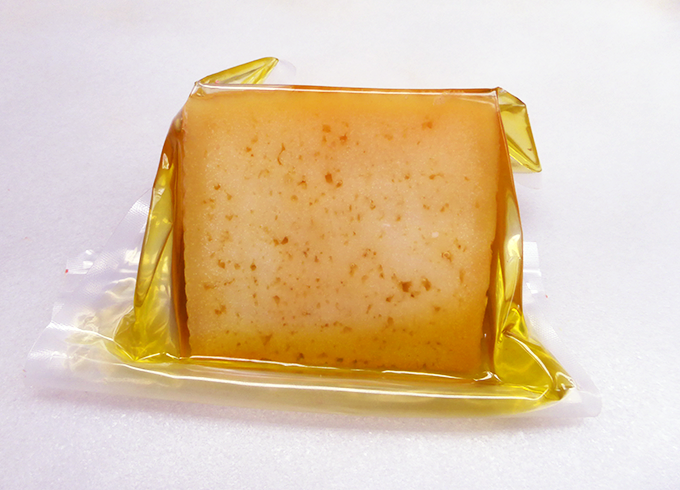 Queso de oveja curado en aceite de oliva