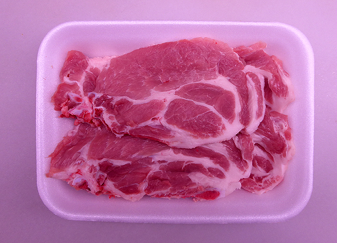 Chuletas de aguja de cerdo